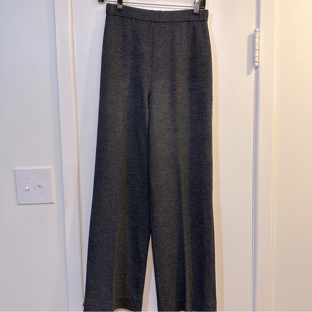St. John Collection Grey Knit Pants size 4